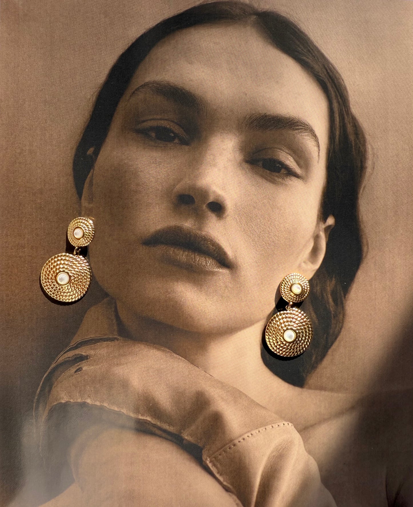 BOUCLES SORAYA NACRE