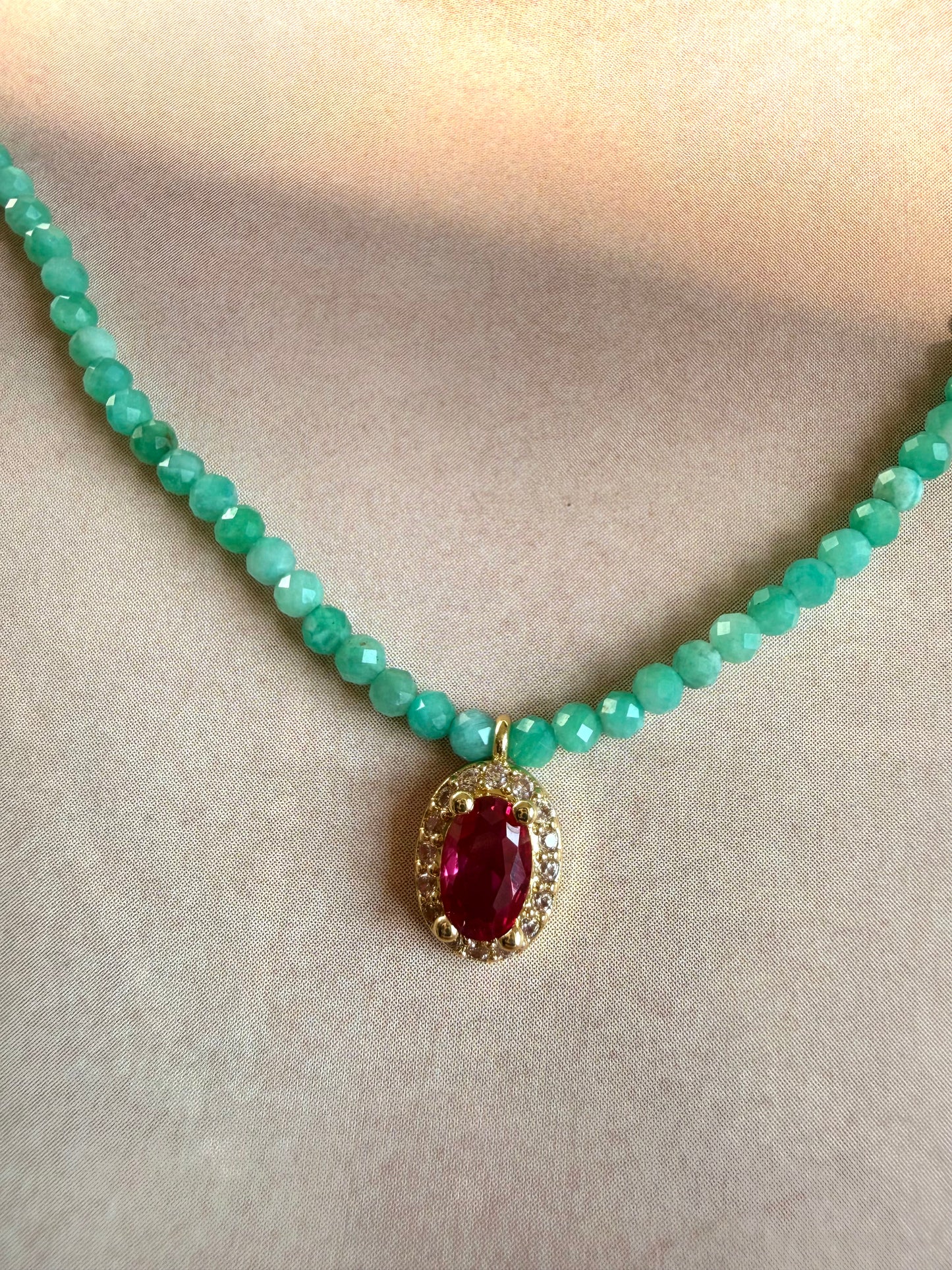 Collier THEA